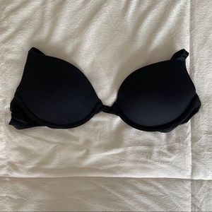 Everyday Fit VS PINK Bra